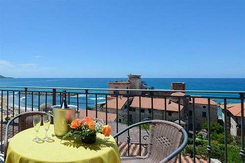 Hotel La Pergola سانتا ماريا دي كاستيلاباتي المظهر الخارجي الصورة