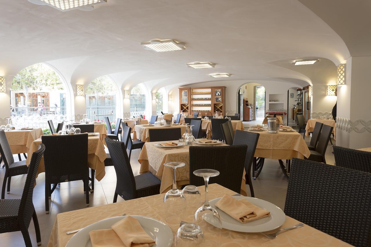 Hotel La Pergola سانتا ماريا دي كاستيلاباتي المظهر الخارجي الصورة