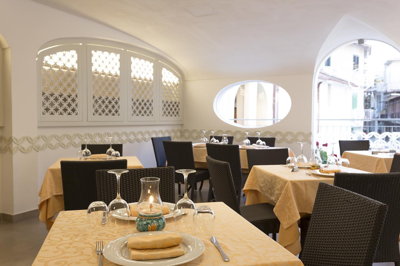 Hotel La Pergola سانتا ماريا دي كاستيلاباتي المظهر الخارجي الصورة