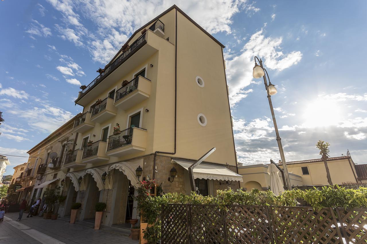 Hotel La Pergola سانتا ماريا دي كاستيلاباتي المظهر الخارجي الصورة