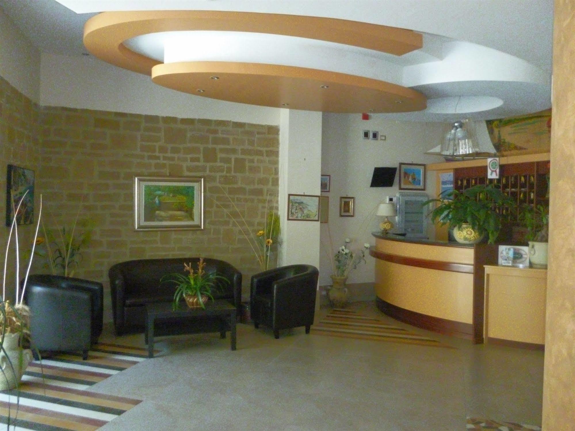 Hotel La Pergola سانتا ماريا دي كاستيلاباتي المظهر الخارجي الصورة
