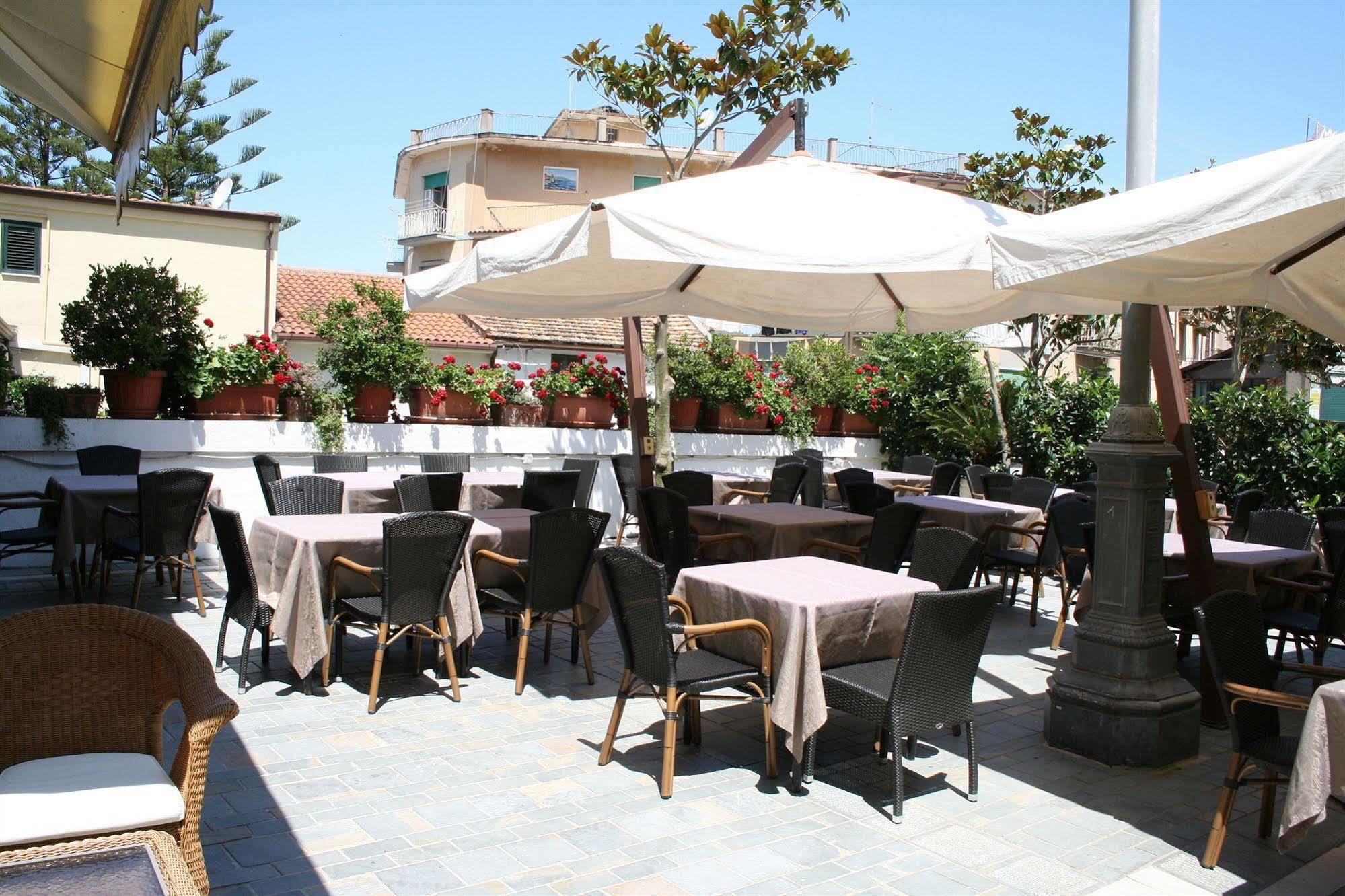 Hotel La Pergola سانتا ماريا دي كاستيلاباتي المظهر الخارجي الصورة